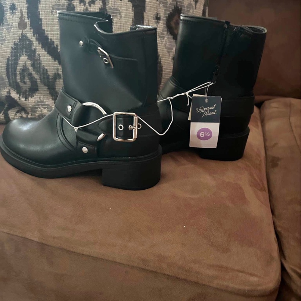 Universal Thread Black Moto Boots